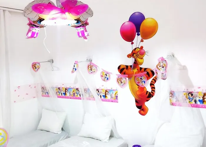 בית אירוח Disney's Slumber Party טיראנה